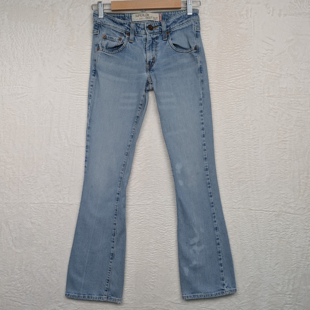 VTG Levi's 518 Jeans Women's 28x30 Light Blue Superlow Boot Cut Streetwear Y2K